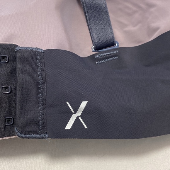 KNIX Padded Wireless Evolution Bra, Size Medium - Picture 3 of 7